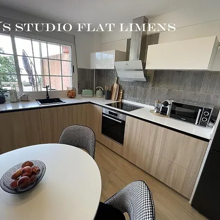 Lägenhet Jo's Flat Limens *