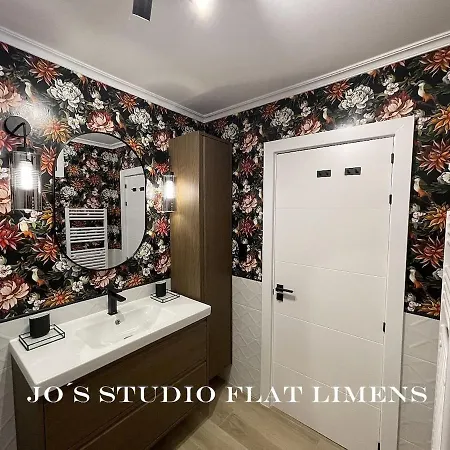 Jo's Flat Limens Апартаменты