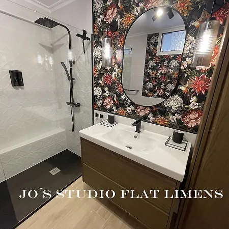 Jo's Flat Limens Апартаменты *