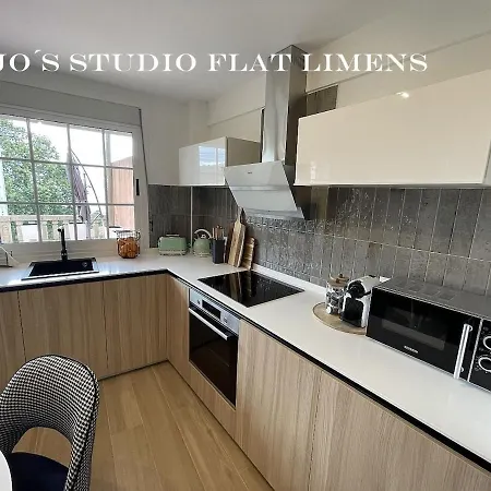 Jo's Flat Limens Lägenhet Cangas do Morrazo